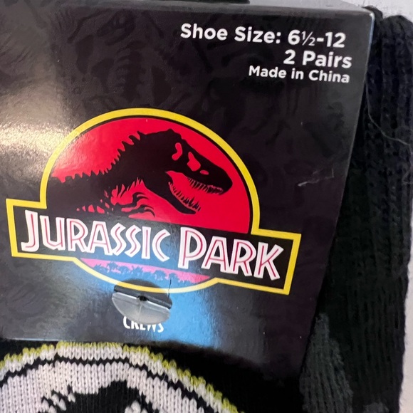 Novelty Socks Jurassic Park Mens Crew World Dinosaur T-Rex 6 1/2-12 NWT 2 pack - Picture 2 of 5